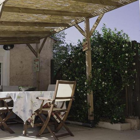 Une Petite Maison Entre Vignes Et Mer La Cadiere-d'Azur Luaran gambar
